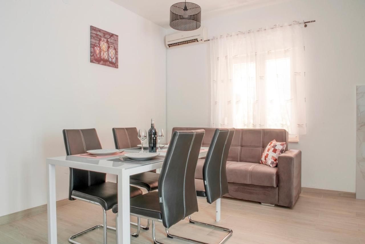 Apartmani Vudrag Trogir Exteriör bild